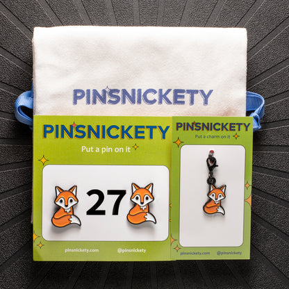 Pinsnickety fox horse show number pins and fox braid and bridle charm in a set with a pinsnickety twill storage bag