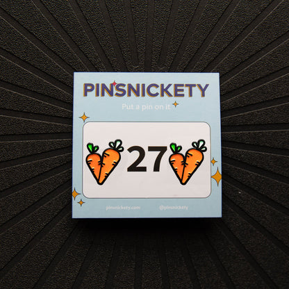 Pinsnickety Carrot horse show number pins on their product packaging card