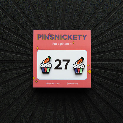 Pinsnickety Cupcake horse show number pins on their product packaging card
